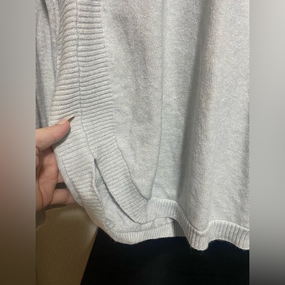 Time & Tru Turtleneck light Grey Sweater- size xl - Picture 6 of 8